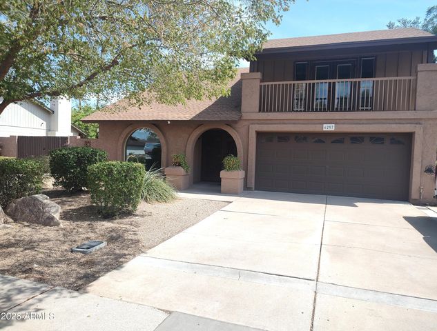 6207 W ALTADENA Avenue, Glendale, AZ 85304