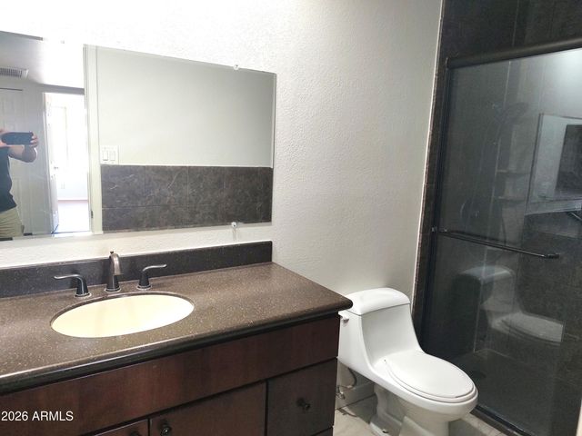 6207 W ALTADENA Avenue, Glendale, AZ 85304