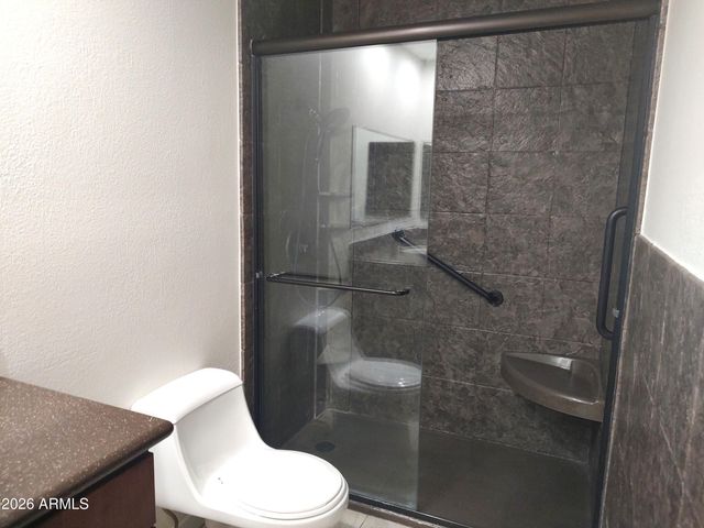 6207 W ALTADENA Avenue, Glendale, AZ 85304
