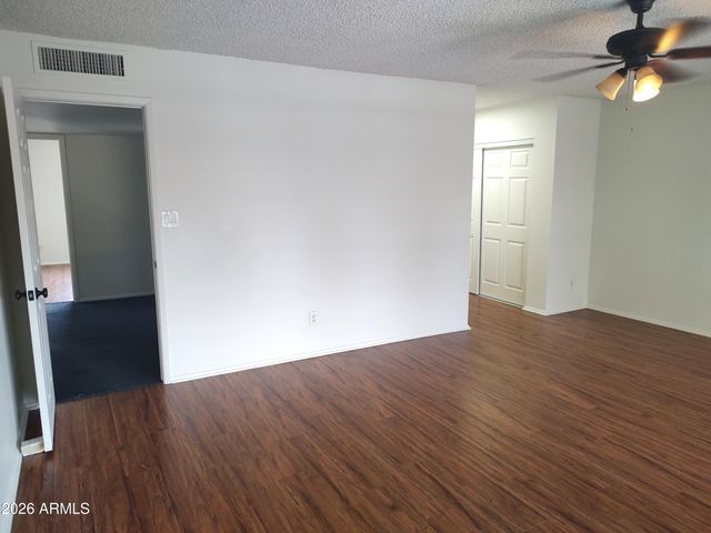 6207 W ALTADENA Avenue, Glendale, AZ 85304