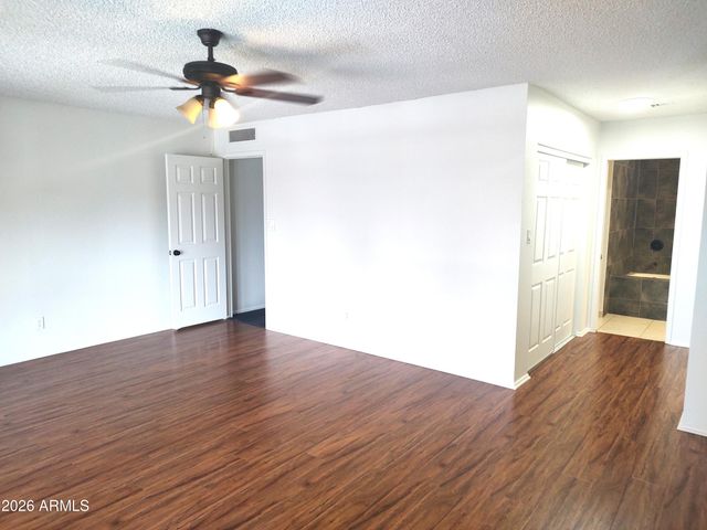6207 W ALTADENA Avenue, Glendale, AZ 85304