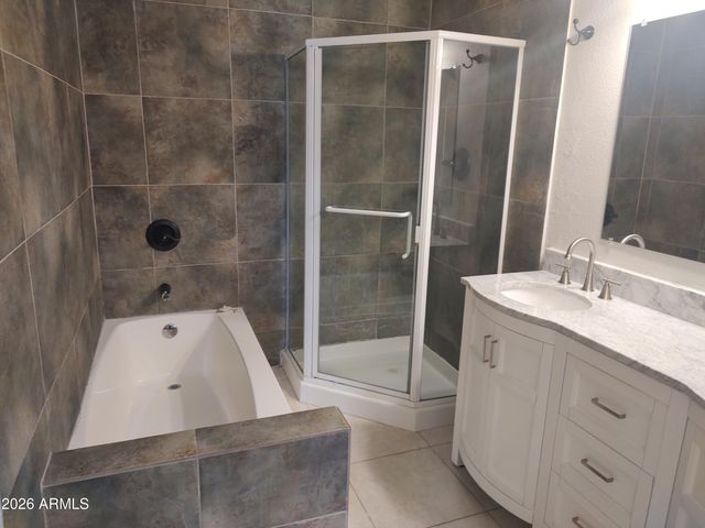 6207 W ALTADENA Avenue, Glendale, AZ 85304