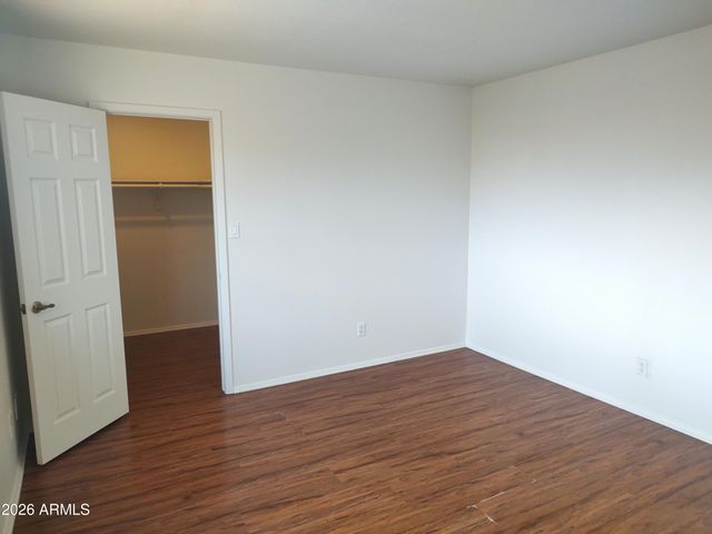 6207 W ALTADENA Avenue, Glendale, AZ 85304