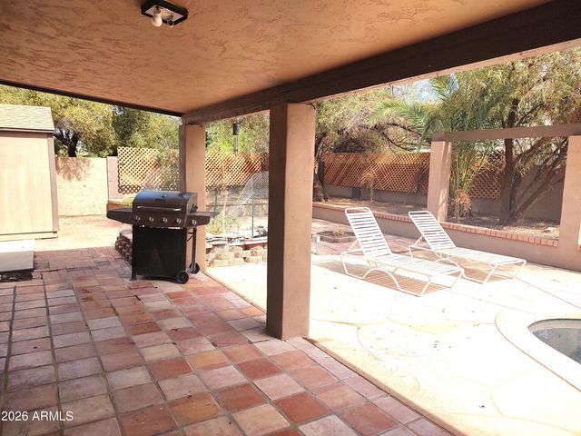 6207 W ALTADENA Avenue, Glendale, AZ 85304