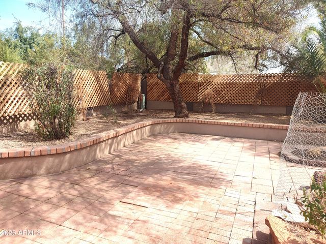 6207 W ALTADENA Avenue, Glendale, AZ 85304
