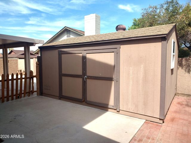 6207 W ALTADENA Avenue, Glendale, AZ 85304