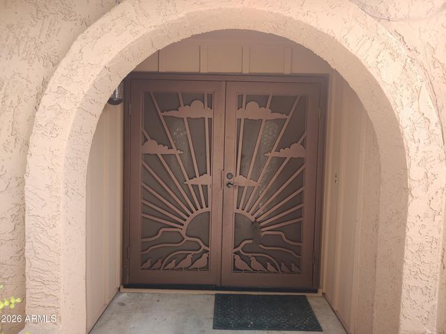 6207 W ALTADENA Avenue, Glendale, AZ 85304