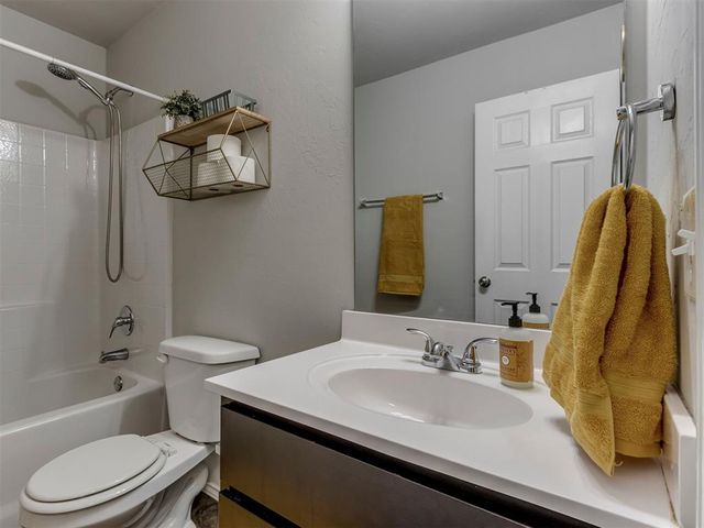 11708 NW 130th Street, Piedmont, OK 73078