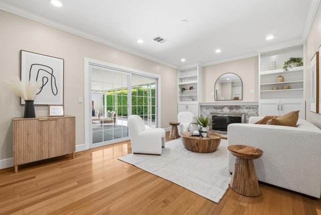 1010 Springfield Drive, Campbell, CA 95008