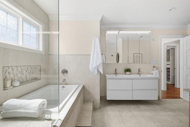 1010 Springfield Drive, Campbell, CA 95008