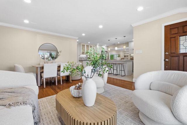 1010 Springfield Drive, Campbell, CA 95008