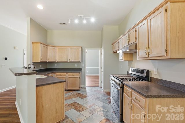 9332 Broken Pine Lane, Charlotte, NC 28269