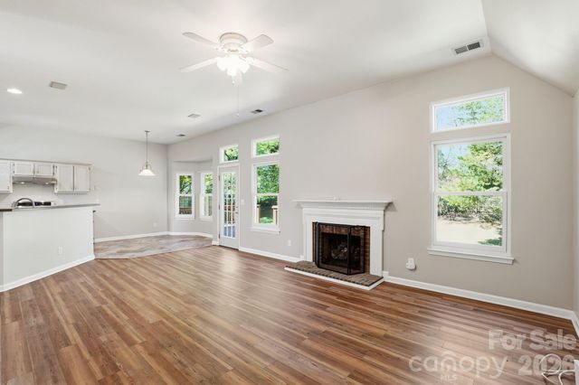 9332 Broken Pine Lane, Charlotte, NC 28269