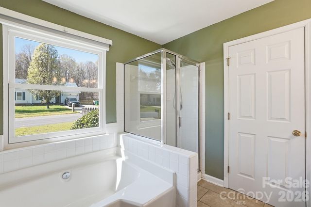 9332 Broken Pine Lane, Charlotte, NC 28269