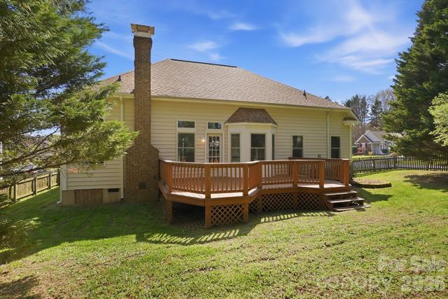 9332 Broken Pine Lane, Charlotte, NC 28269