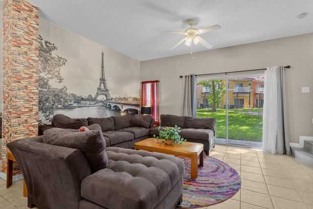 8454 CRYSTAL COVE LOOP, Kissimmee, FL 34747