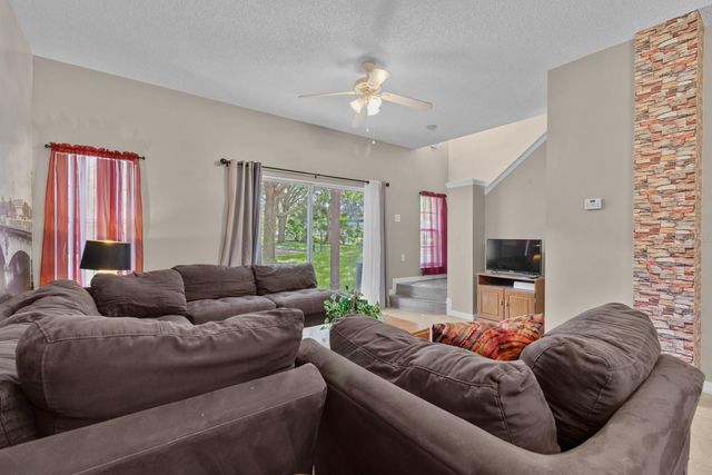 8454 CRYSTAL COVE LOOP, Kissimmee, FL 34747