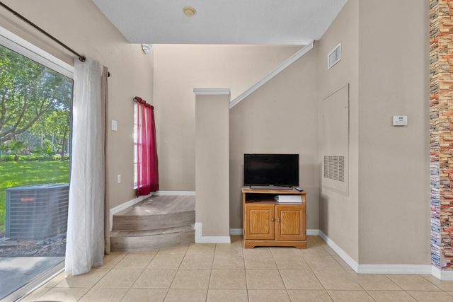 8454 CRYSTAL COVE LOOP, Kissimmee, FL 34747