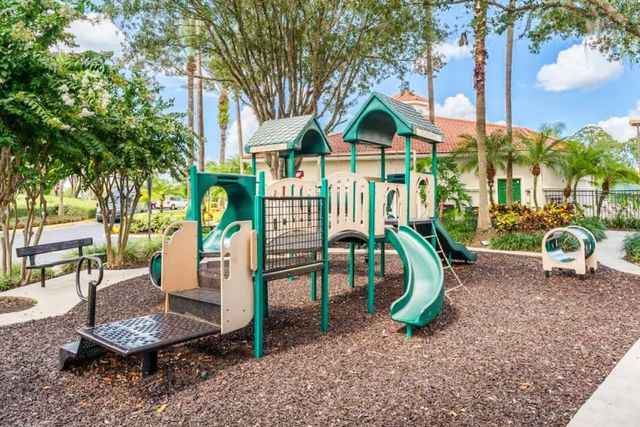 8454 CRYSTAL COVE LOOP, Kissimmee, FL 34747