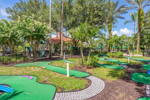 8454 CRYSTAL COVE LOOP, Kissimmee, FL 34747