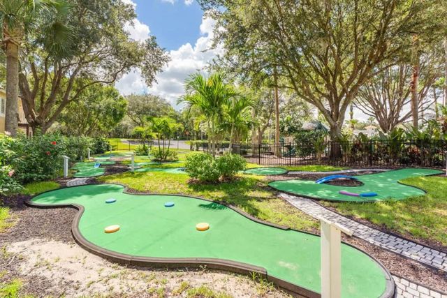 8454 CRYSTAL COVE LOOP, Kissimmee, FL 34747