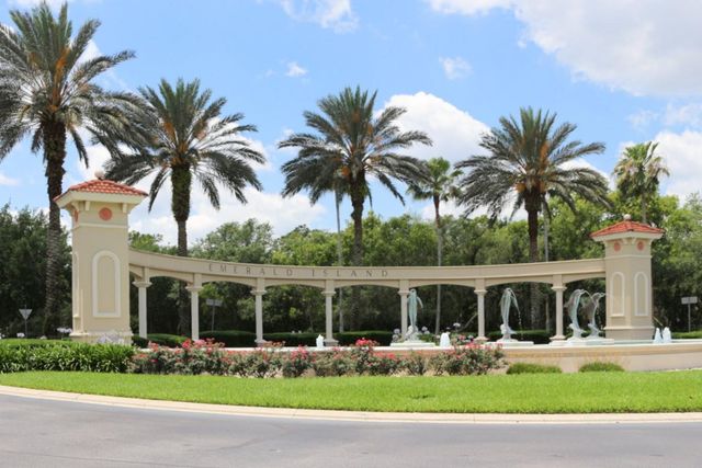 8454 CRYSTAL COVE LOOP, Kissimmee, FL 34747