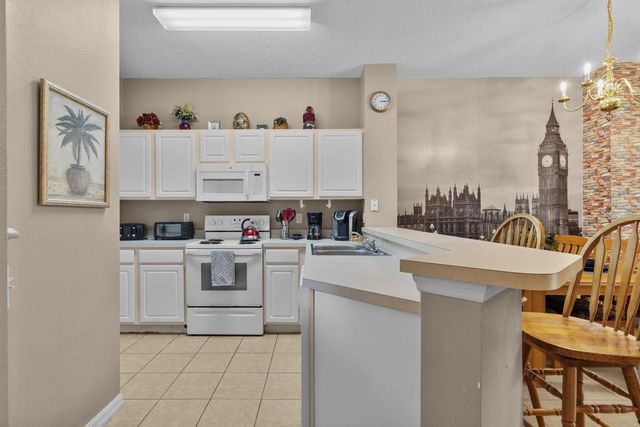 8454 CRYSTAL COVE LOOP, Kissimmee, FL 34747