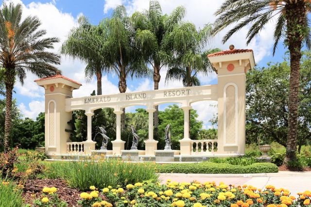8454 CRYSTAL COVE LOOP, Kissimmee, FL 34747