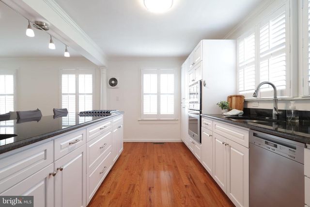 222 S GILL ST, State College, PA 16801