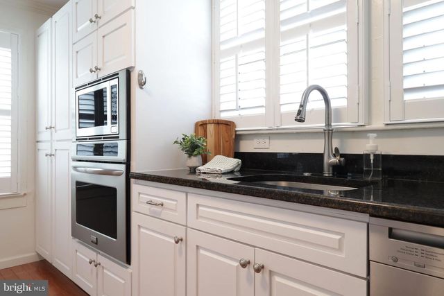 222 S GILL ST, State College, PA 16801