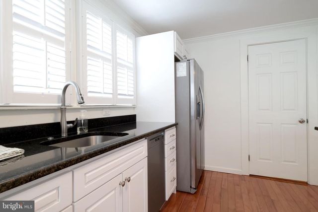 222 S GILL ST, State College, PA 16801