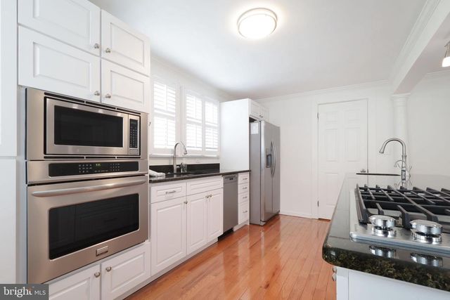 222 S GILL ST, State College, PA 16801