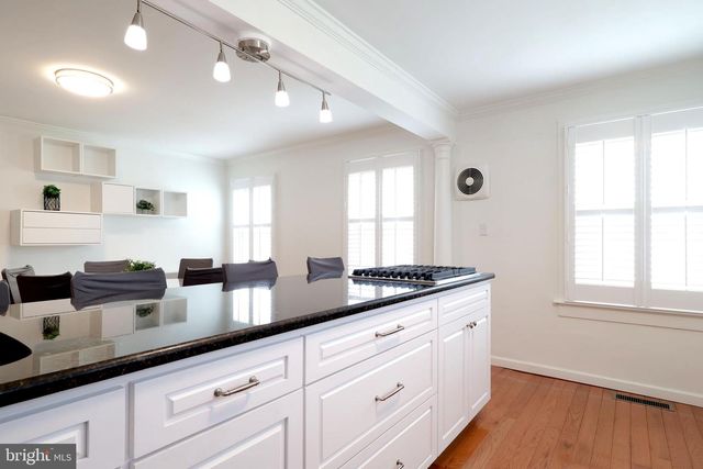 222 S GILL ST, State College, PA 16801