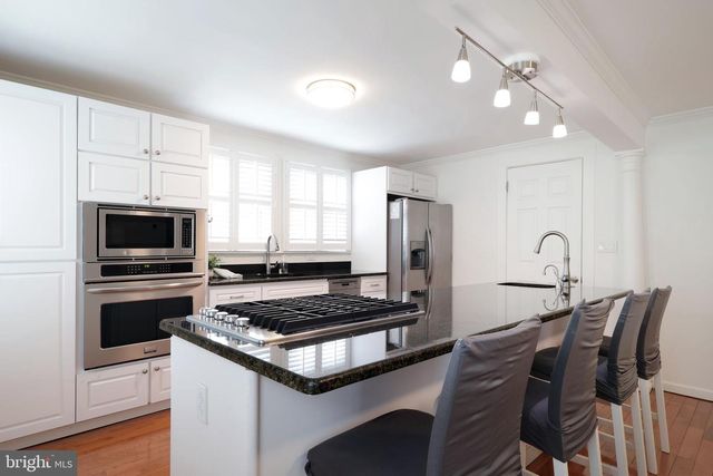 222 S GILL ST, State College, PA 16801