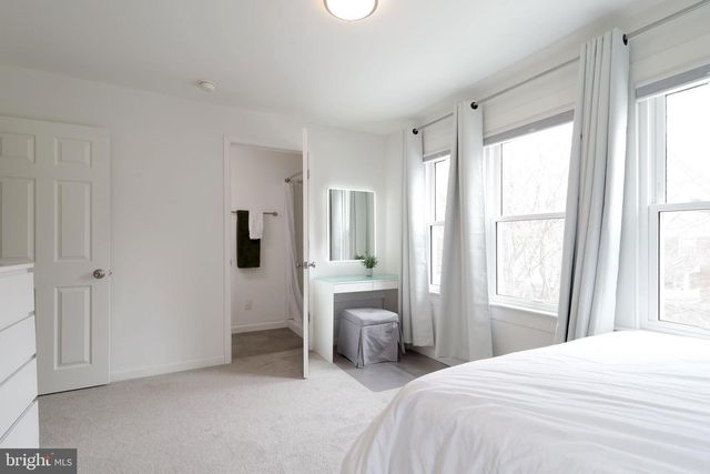 222 S GILL ST, State College, PA 16801