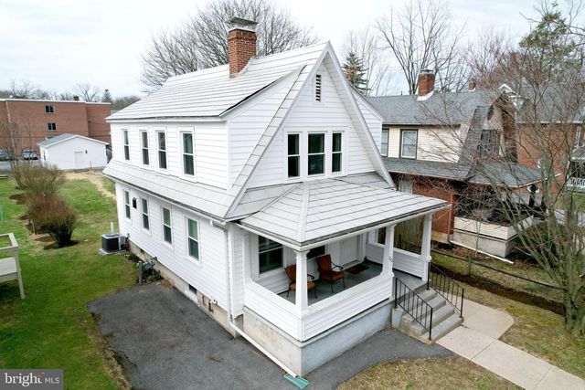 222 S GILL ST, State College, PA 16801