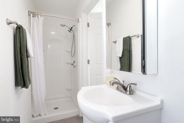 222 S GILL ST, State College, PA 16801