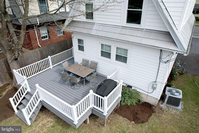 222 S GILL ST, State College, PA 16801