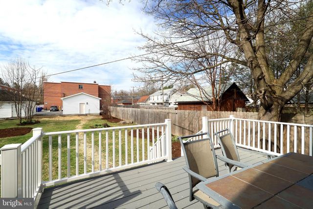 222 S GILL ST, State College, PA 16801