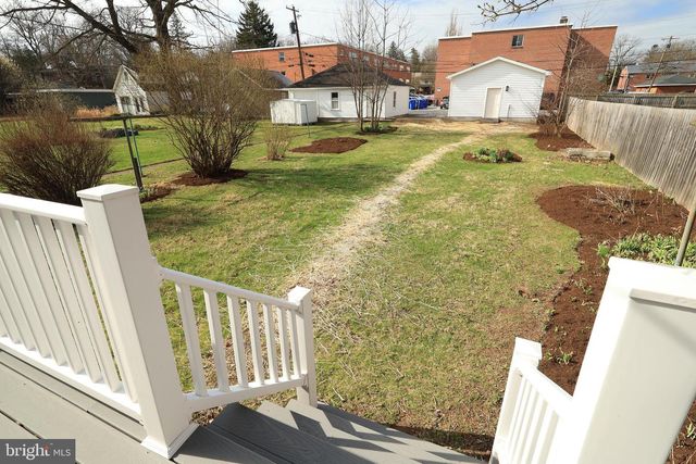 222 S GILL ST, State College, PA 16801