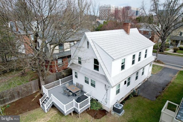 222 S GILL ST, State College, PA 16801