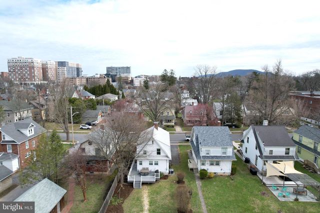 222 S GILL ST, State College, PA 16801