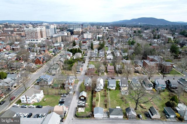 222 S GILL ST, State College, PA 16801