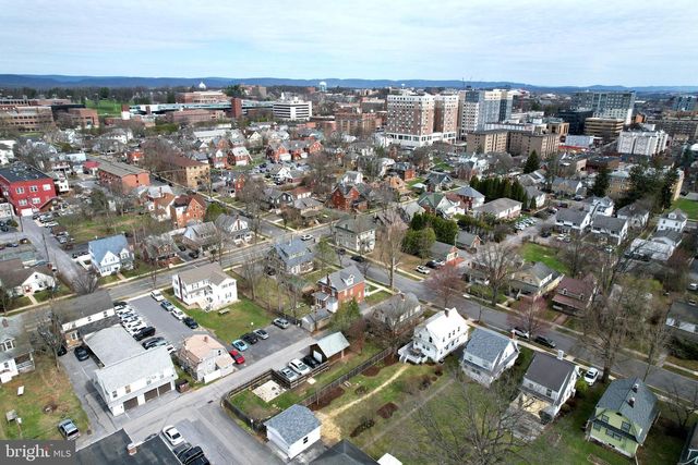 222 S GILL ST, State College, PA 16801