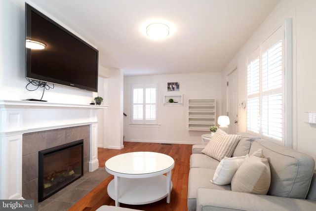 222 S GILL ST, State College, PA 16801