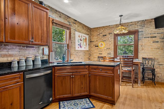 2117 PRINCETON Avenue, Rockford, IL 61107