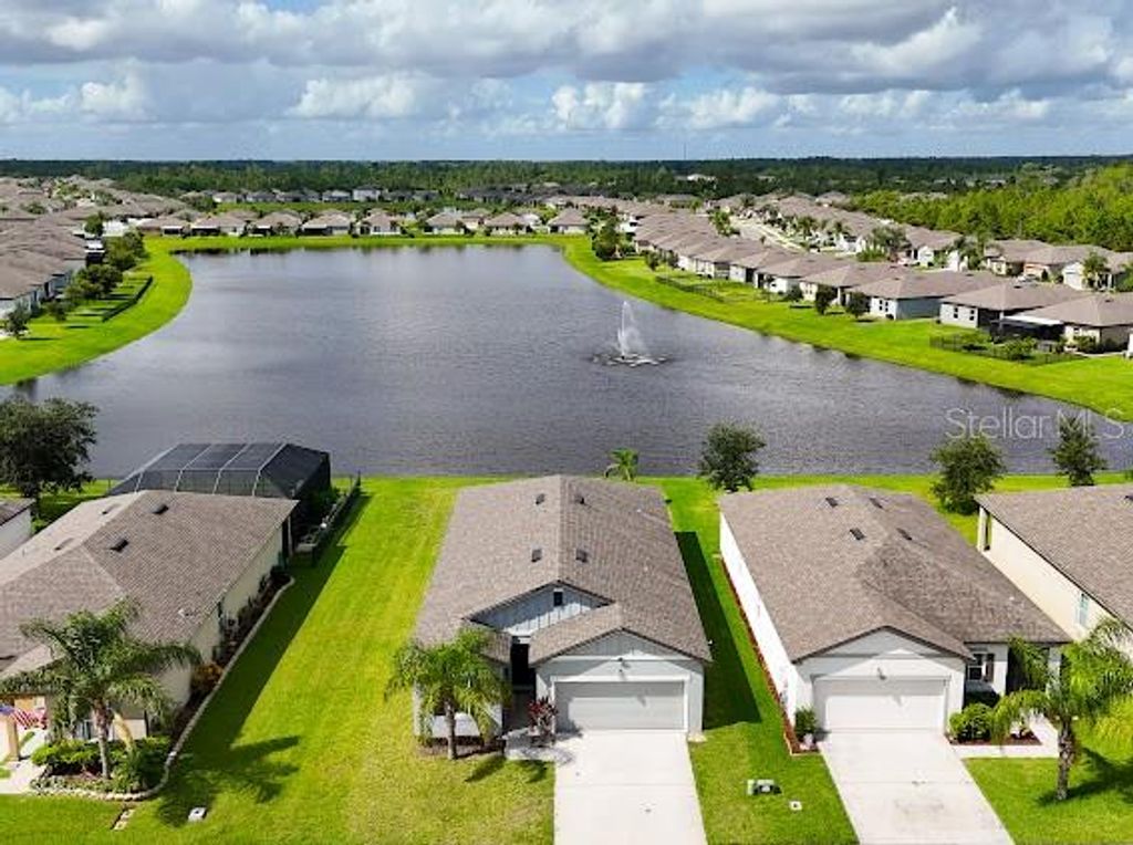 Image 3 of property listing at 3022 NOVA SCOTIA WAY, New Smyrna Beach, FL 32168