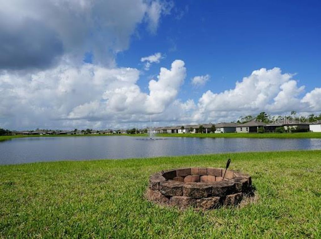 Image 5 of property listing at 3022 NOVA SCOTIA WAY, New Smyrna Beach, FL 32168
