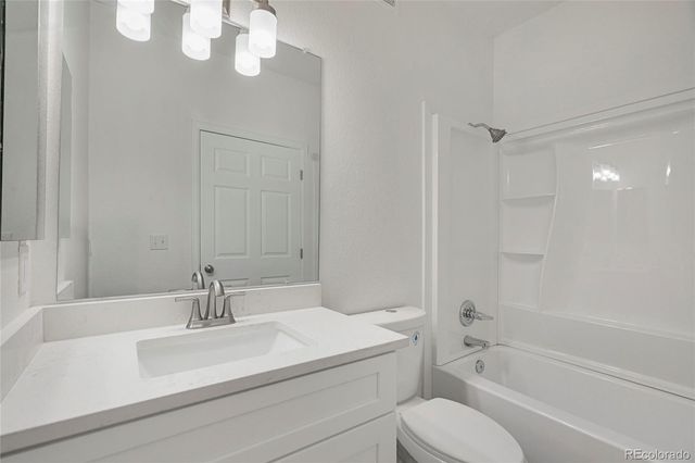 4251 S Blackhawk Circle 3B, Aurora, CO 80014