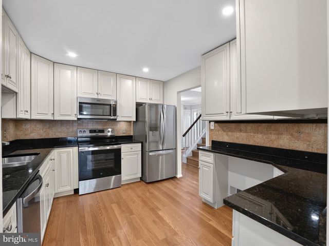 7740 BRISTOL SQUARE CT, Springfield, VA 22153